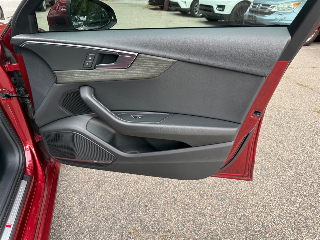 Used 2018 Audi A4 2.0T Ultra Premium Plus w/ Premium Plus Package FWD image 20