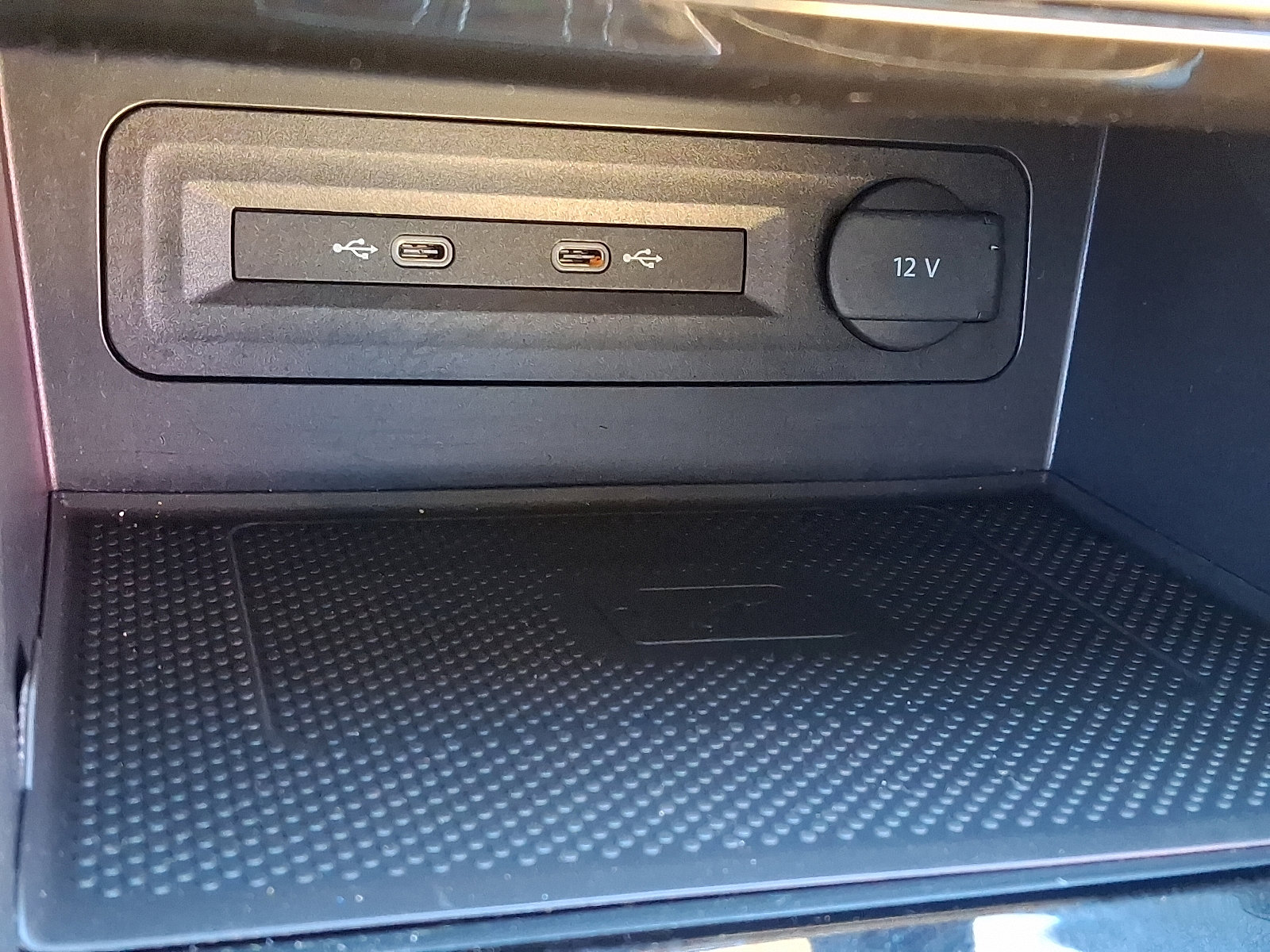 Used 2022 Volkswagen Atlas Cross Sport SEL Premium R-Line image 26