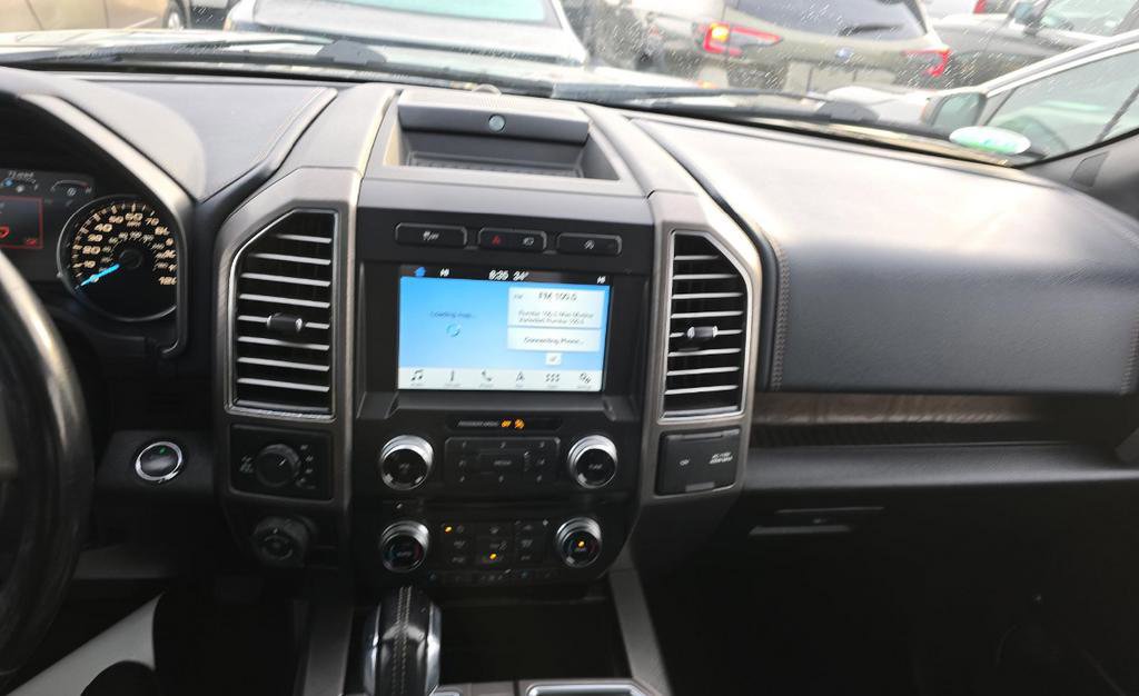 Used 2018 Ford F150 Limited w/ Trailer Tow Package image 13