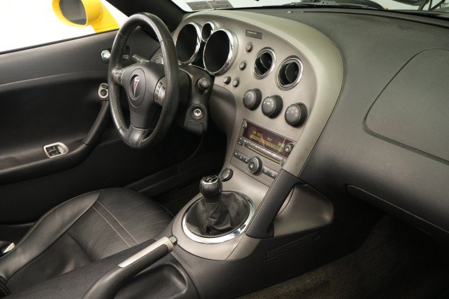 Used 2007 Pontiac Solstice GXP w/ Premium Package RWD image 52