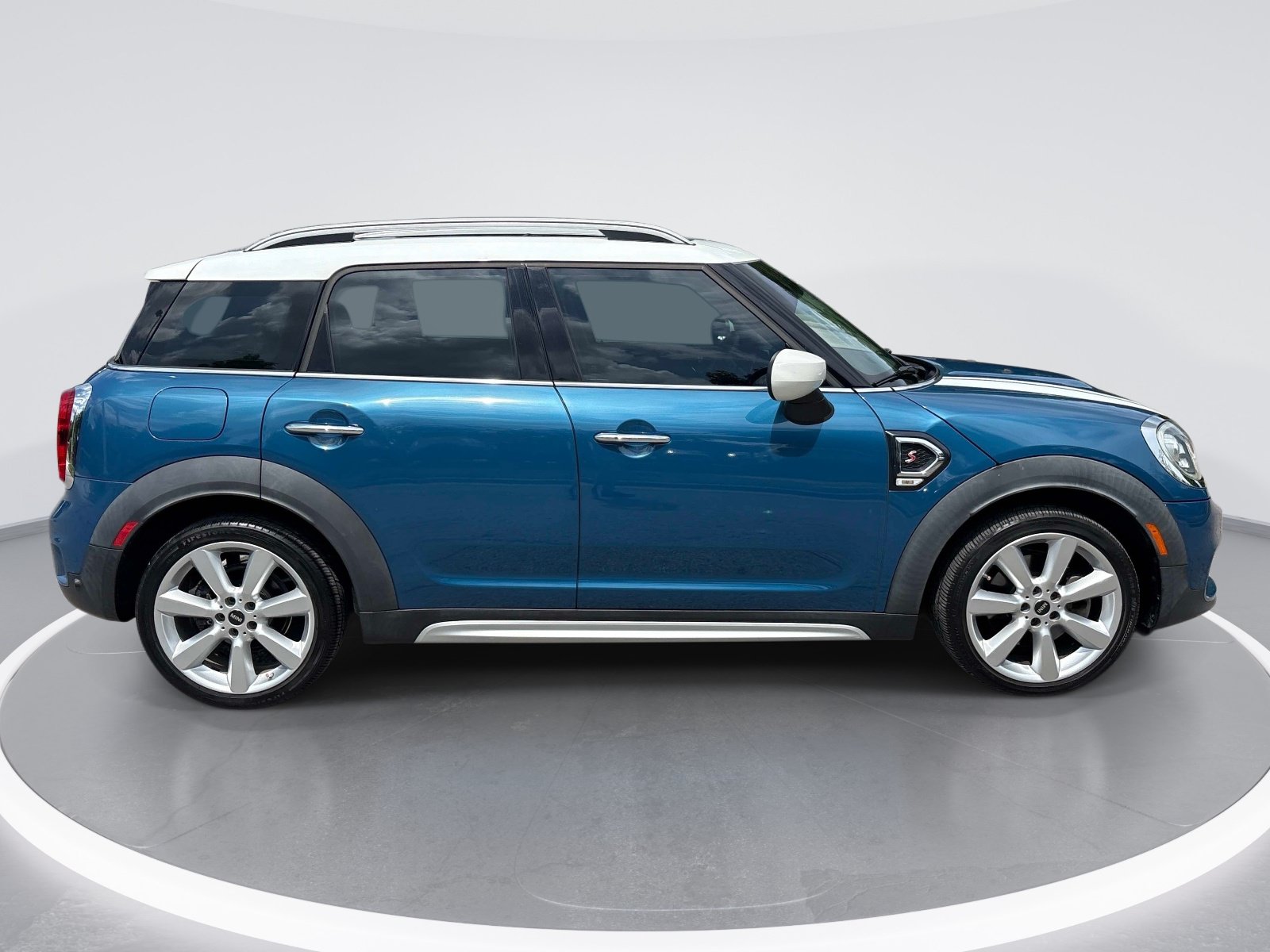Used 2020 MINI Cooper Countryman S FWD image 9