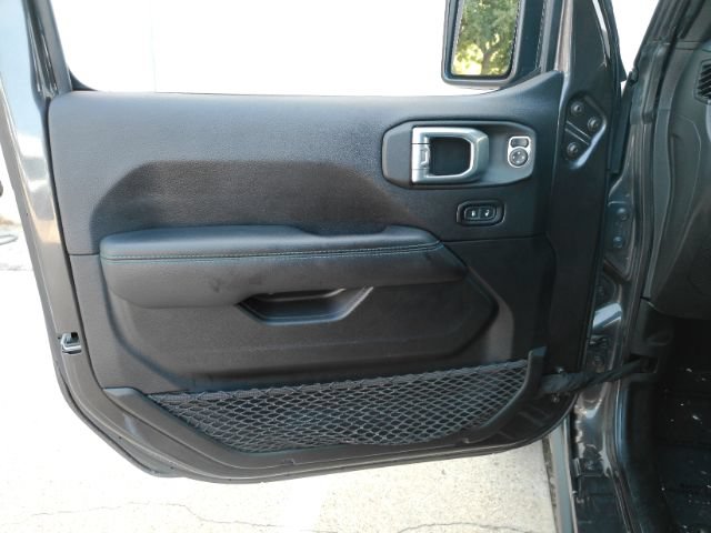 Used 2021 Jeep Wrangler Unlimited Rubicon 4xe w/ Steel Bumper Group AWD/4WD image 12