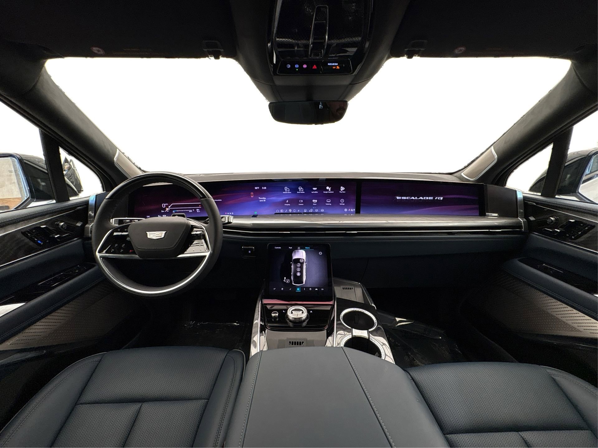 New 2025 Cadillac Escalade IQ Luxury 2 image 23