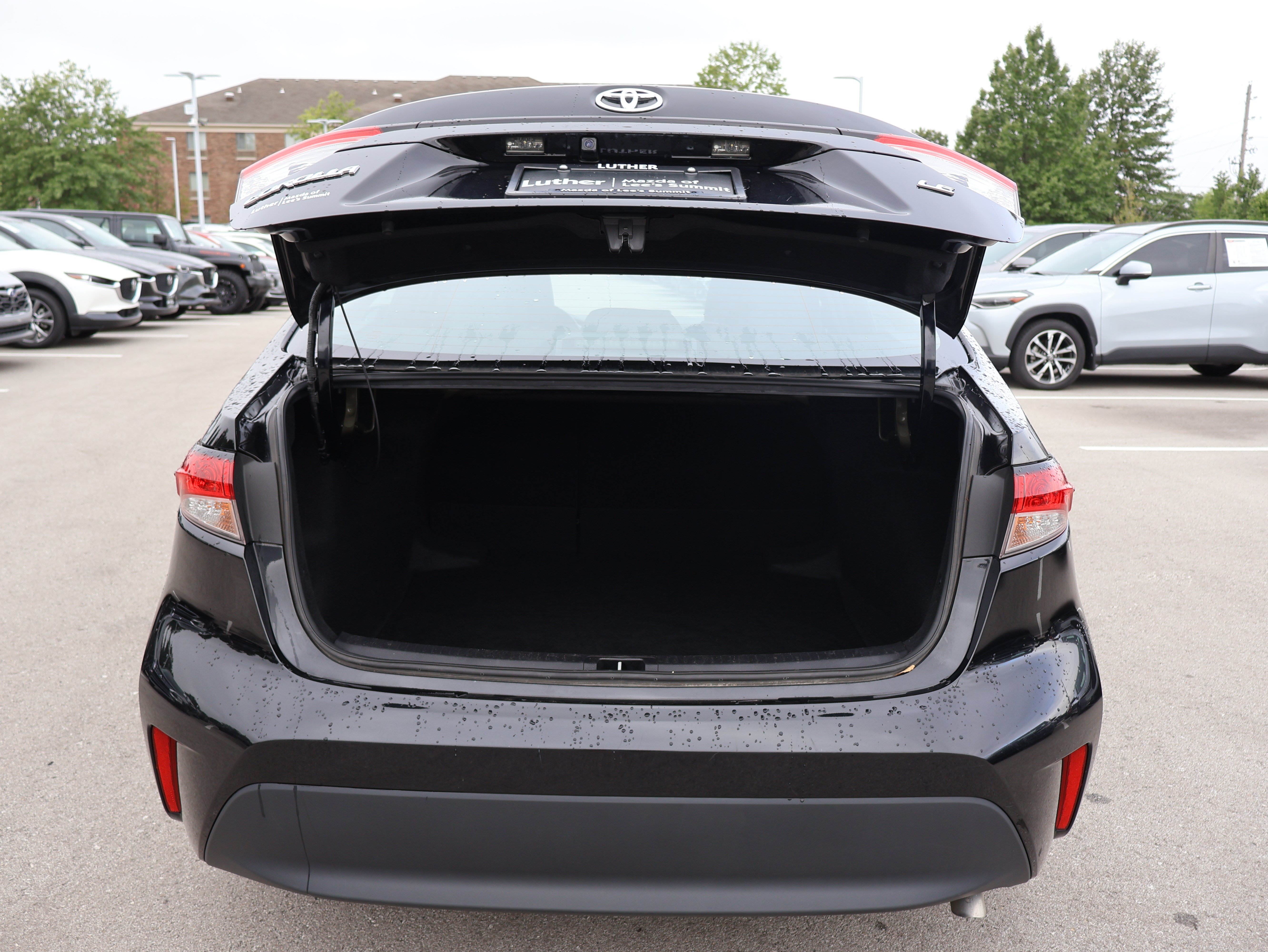 Used 2025 Toyota Corolla LE FWD image 8