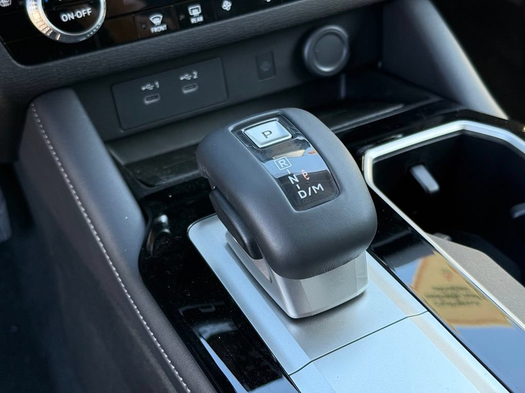 New 2026 Mitsubishi Outlander AWD image 28