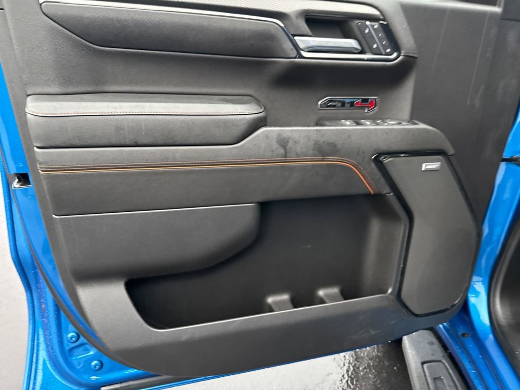 Used 2022 GMC Sierra 1500 AT4 w/ AT4 Preferred Package image 12