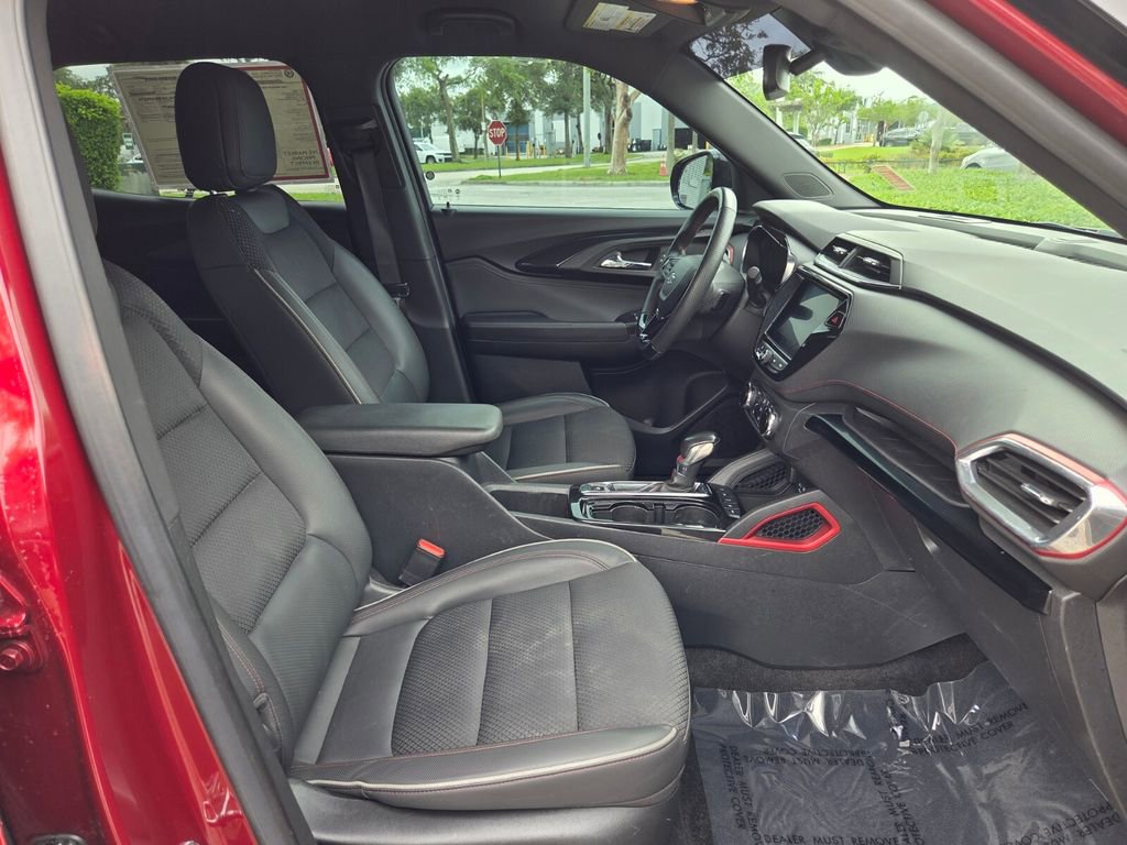 Used 2023 Chevrolet TrailBlazer RS w/ Convenience Package image 32