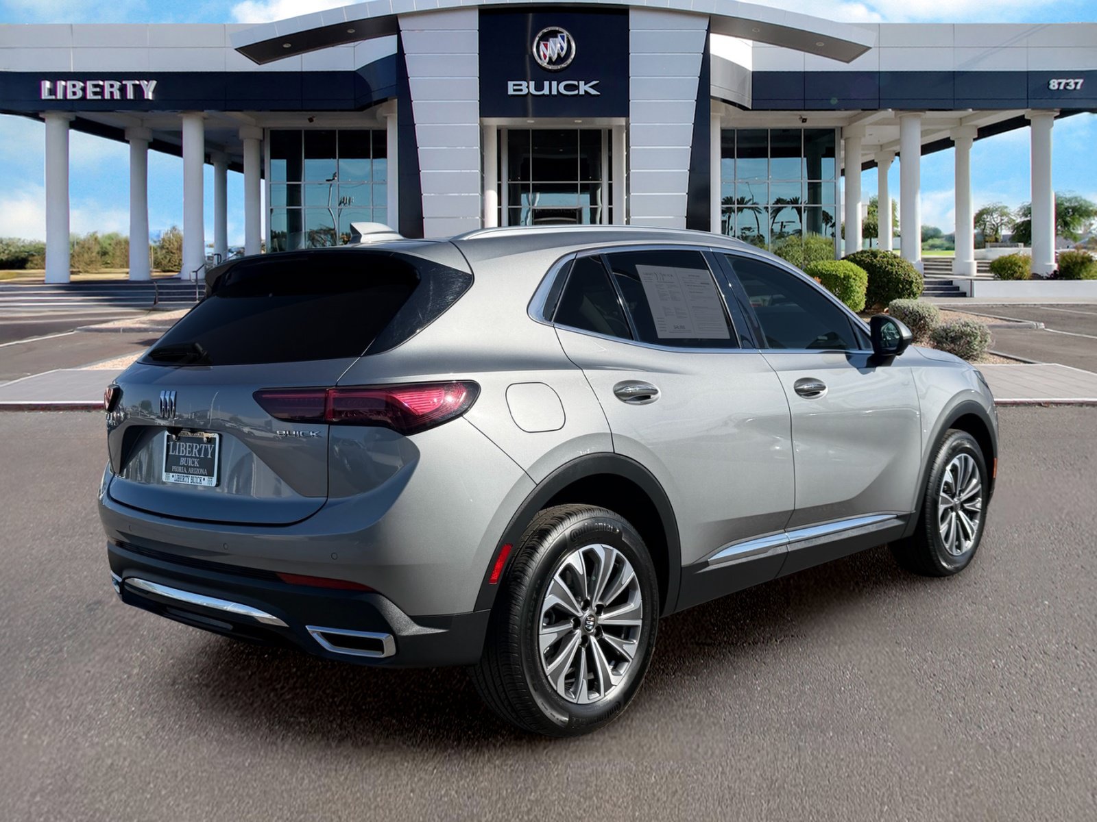 Used 2025 Buick Envision Preferred AWD/4WD image 3