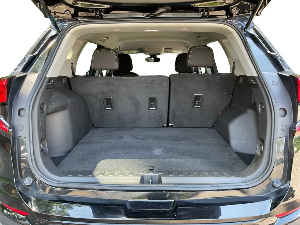 Used 2022 GMC Terrain SLE w/ Elevation Edition AWD/4WD image 13