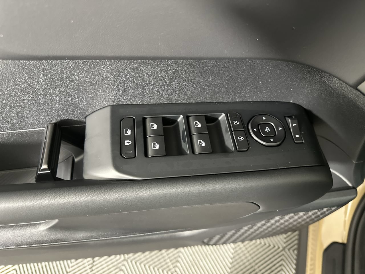 New 2027 Kia Telluride EX X-Line AWD/4WD image 3