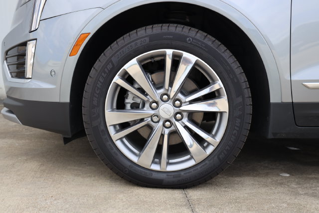 New 2025 Cadillac XT5 Premium Luxury w/ Technology Package FWD image 9