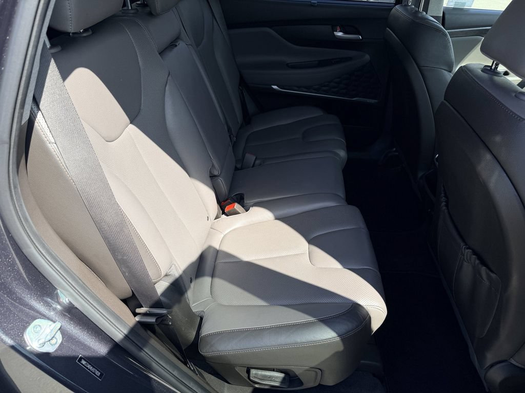 Used 2020 Hyundai Santa Fe SEL w/ Convenience + Premium Package FWD image 12