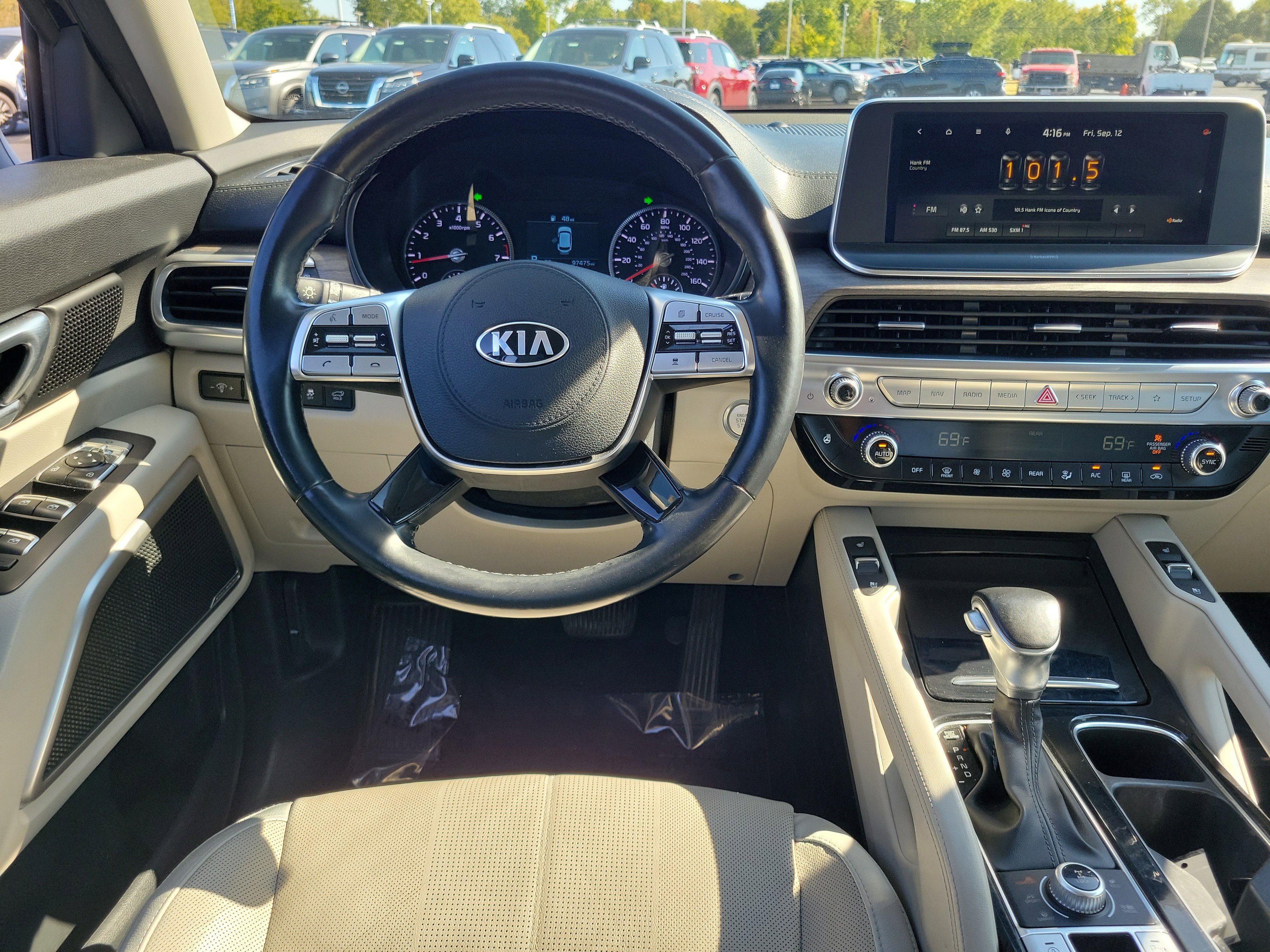 Used 2021 Kia Telluride EX w/ EX Premium Package image 19