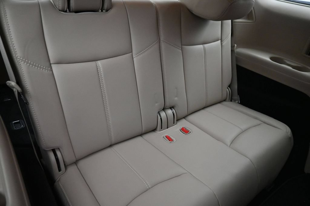 Used 2019 Nissan Pathfinder SL w/ SL Premium Package AWD/4WD image 11