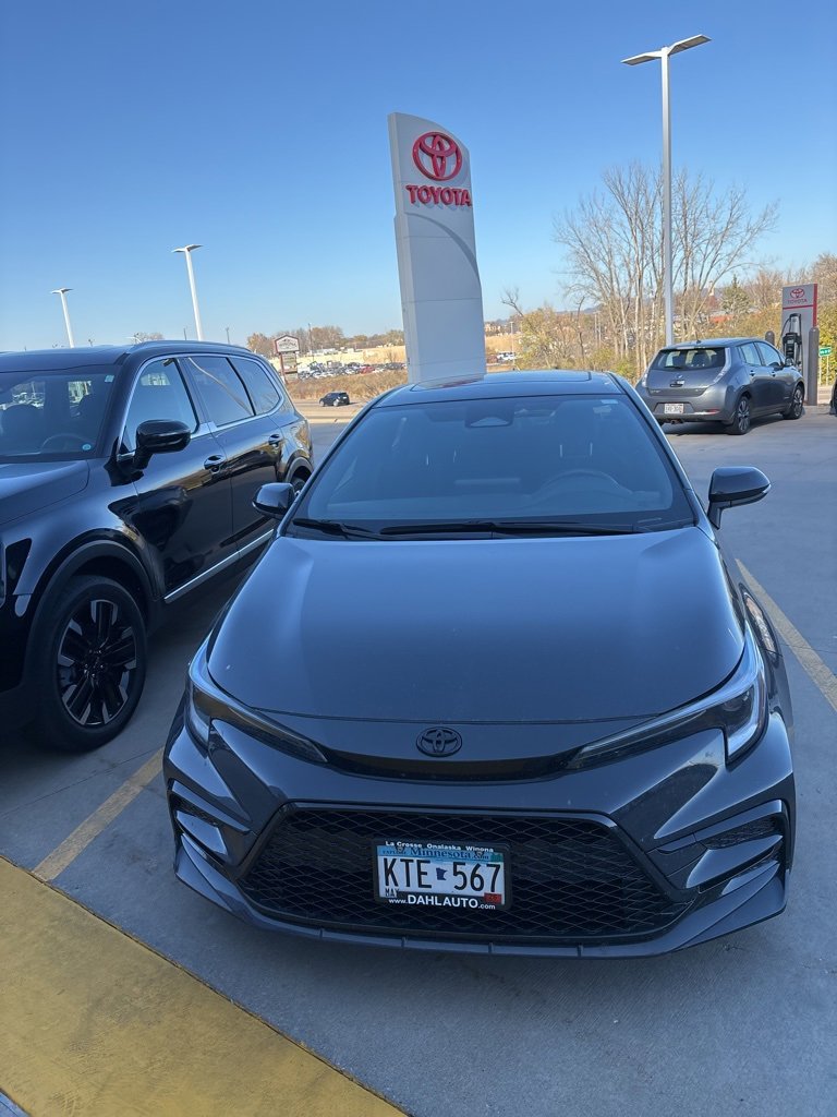 New 2023 Toyota Corolla SE image 2