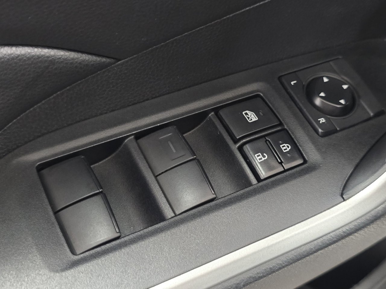 Certified 2021 Toyota RAV4 LE image 21