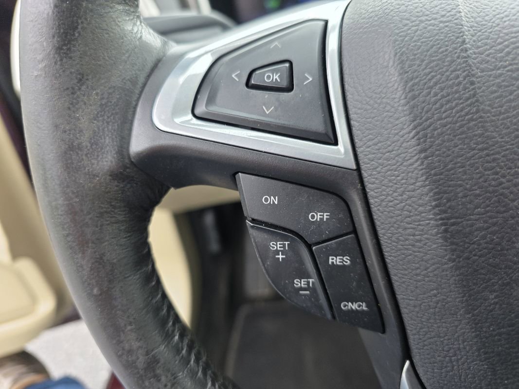 Used 2013 Ford Fusion SE FWD image 19