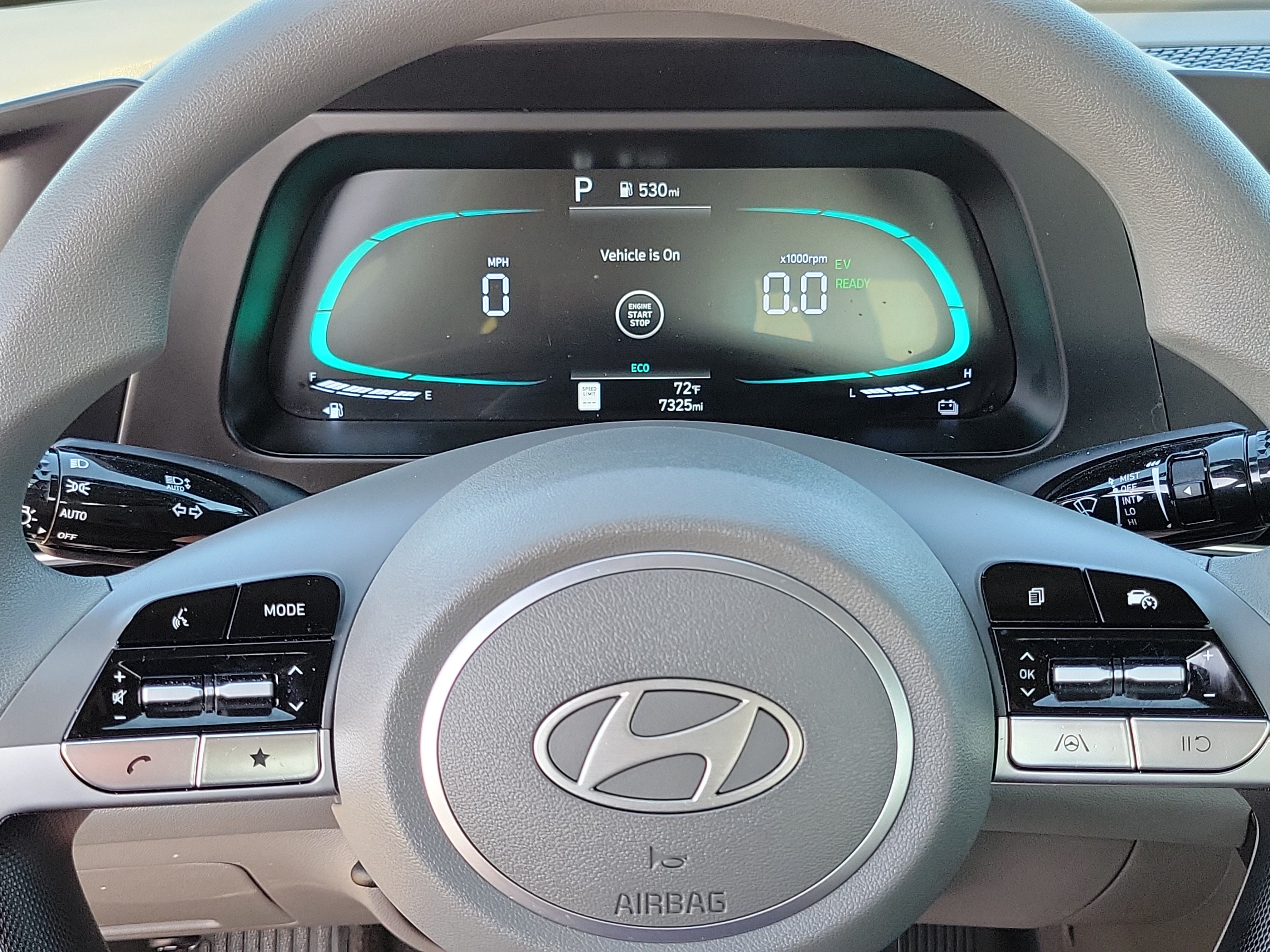 Certified 2025 Hyundai Elantra Hybrid FWD image 11