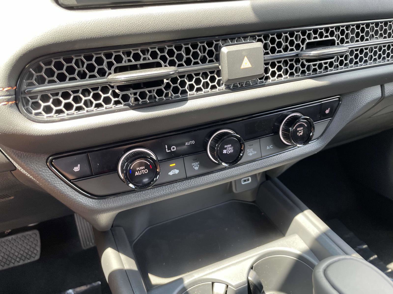 New 2025 Honda HR-V Sport image 16