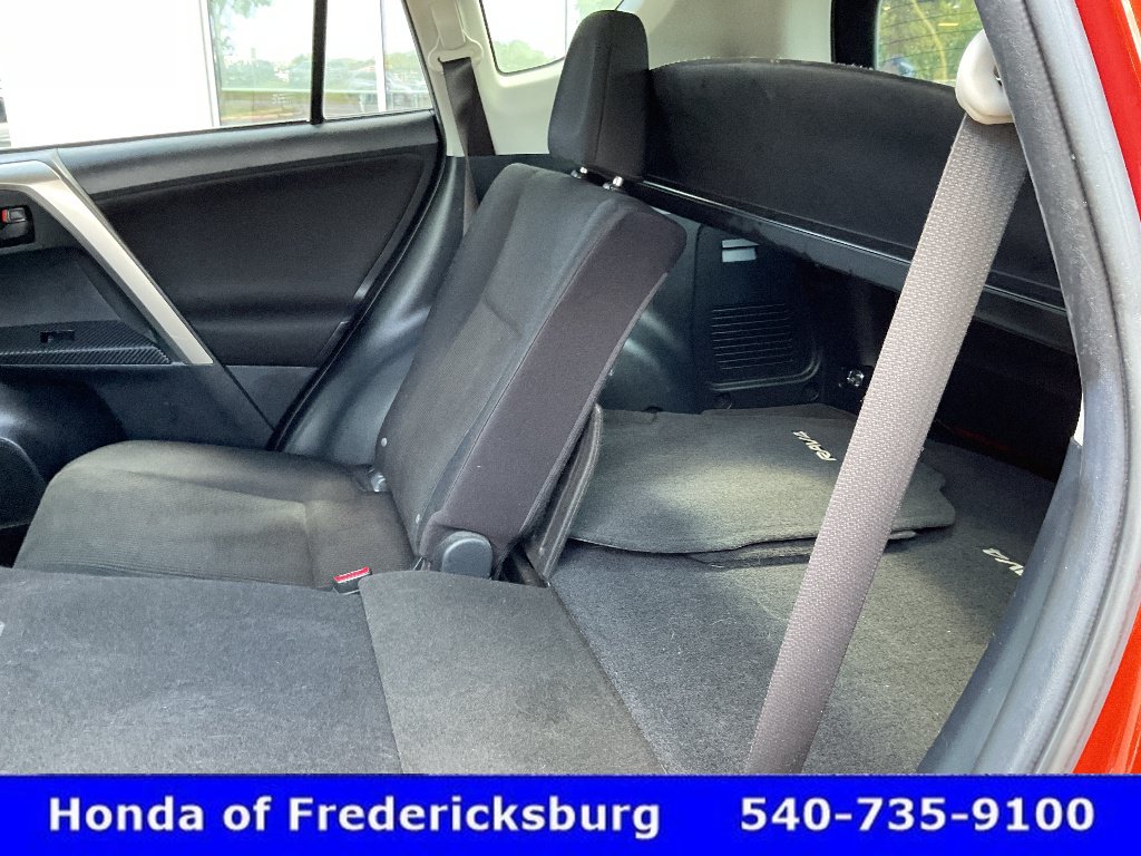 Used 2015 Toyota RAV4 LE AWD/4WD image 23