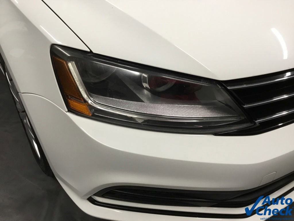 Used 2017 Volkswagen Jetta S w/ Jetta S Cold Weather Package image 17