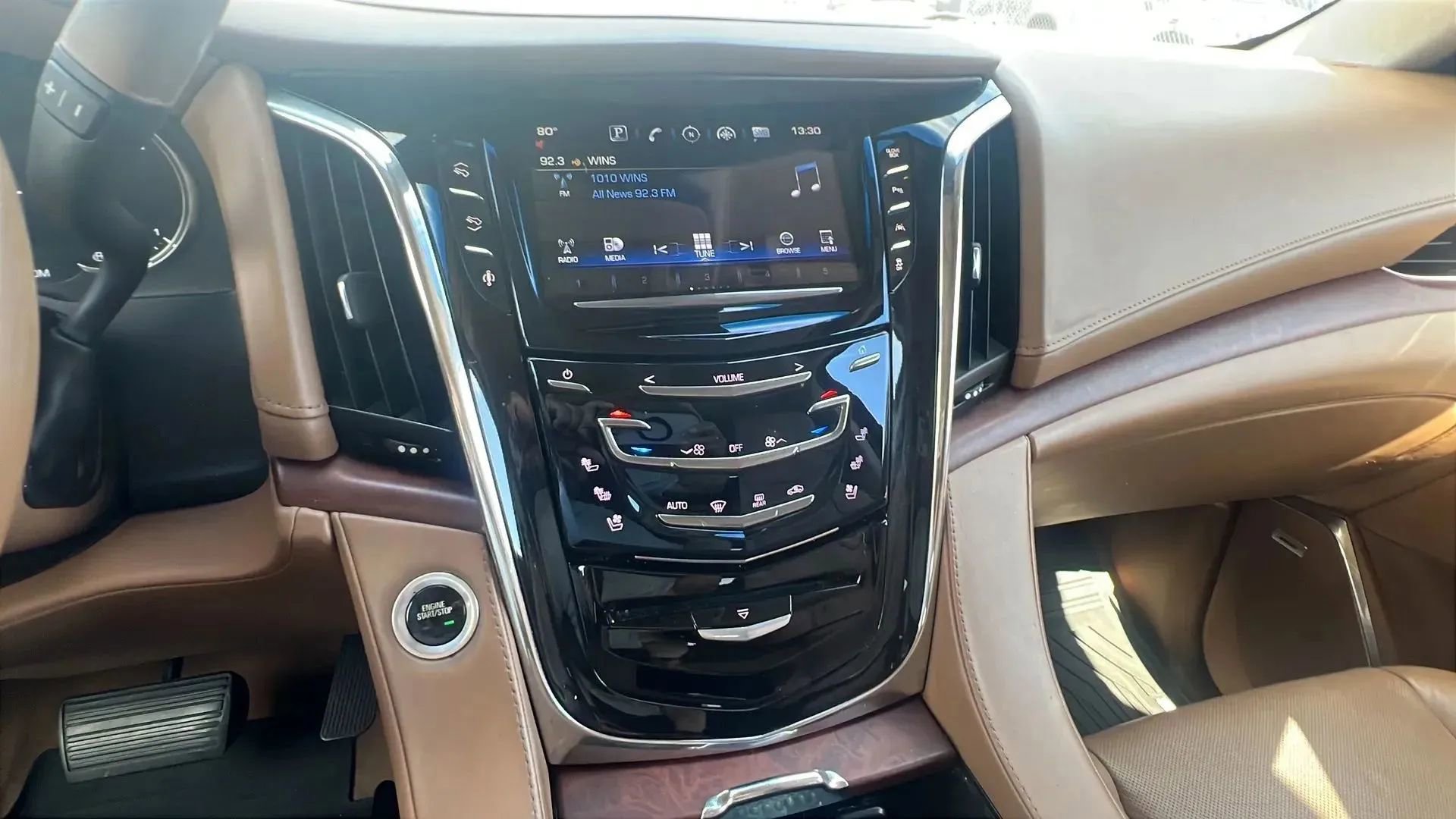 Used 2016 Cadillac Escalade Platinum image 17