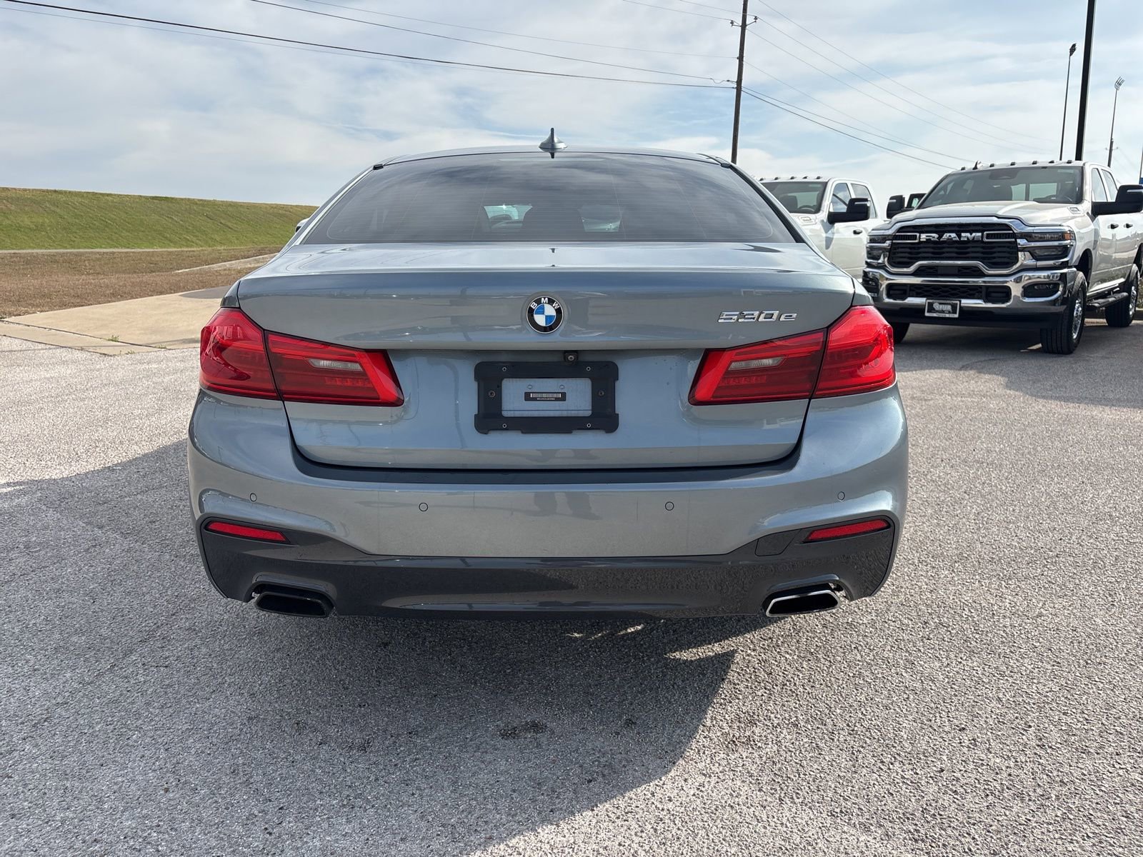 Used 2018 BMW 530e image 8