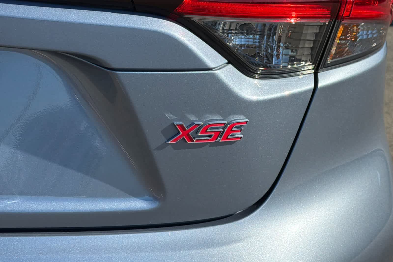 Used 2024 Toyota Corolla XSE FWD image 30