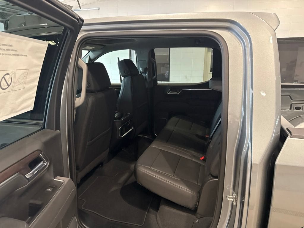 New 2026 GMC Sierra 1500 SLT w/ SLT Convenience Package AWD/4WD image 18