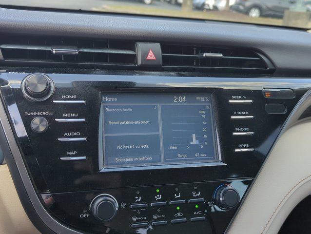 Used 2019 Toyota Camry LE image 11