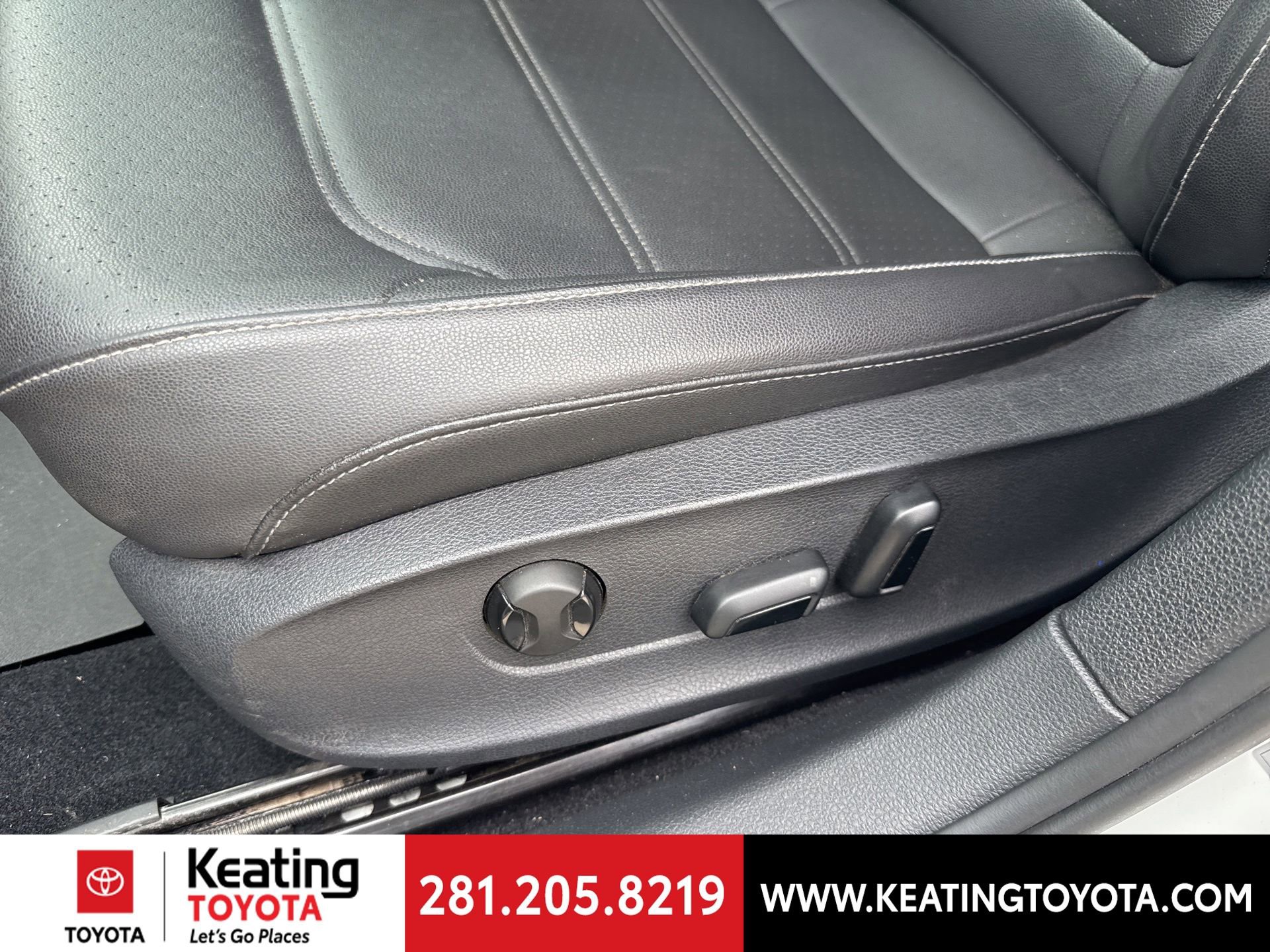 Used 2022 Volkswagen Passat 2.0T R-Line image 41