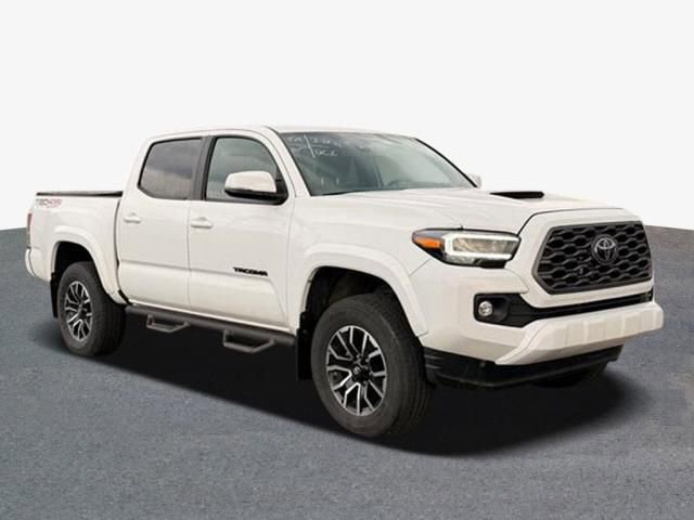 Used 2023 Toyota Tacoma TRD Sport w/ Technology Package image 4