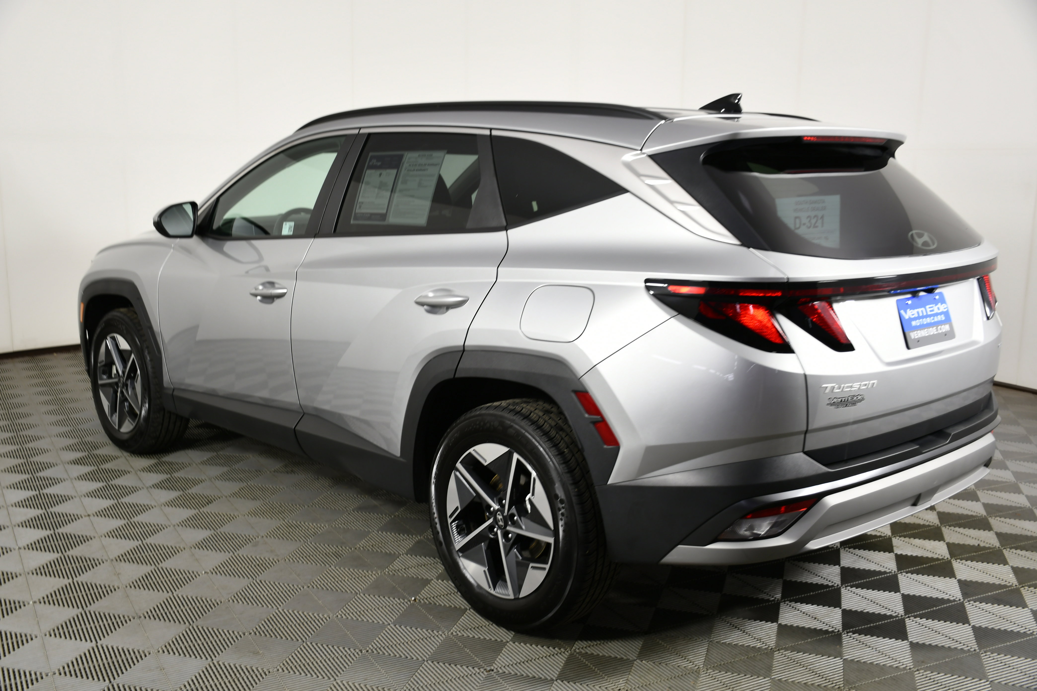 Used 2025 Hyundai Tucson SEL AWD/4WD image 8