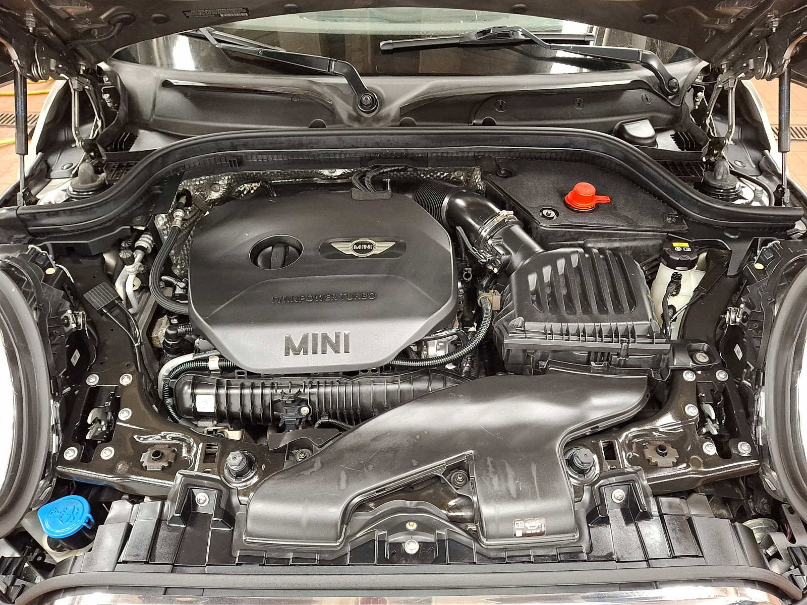 Used 2016 MINI Cooper S image 25