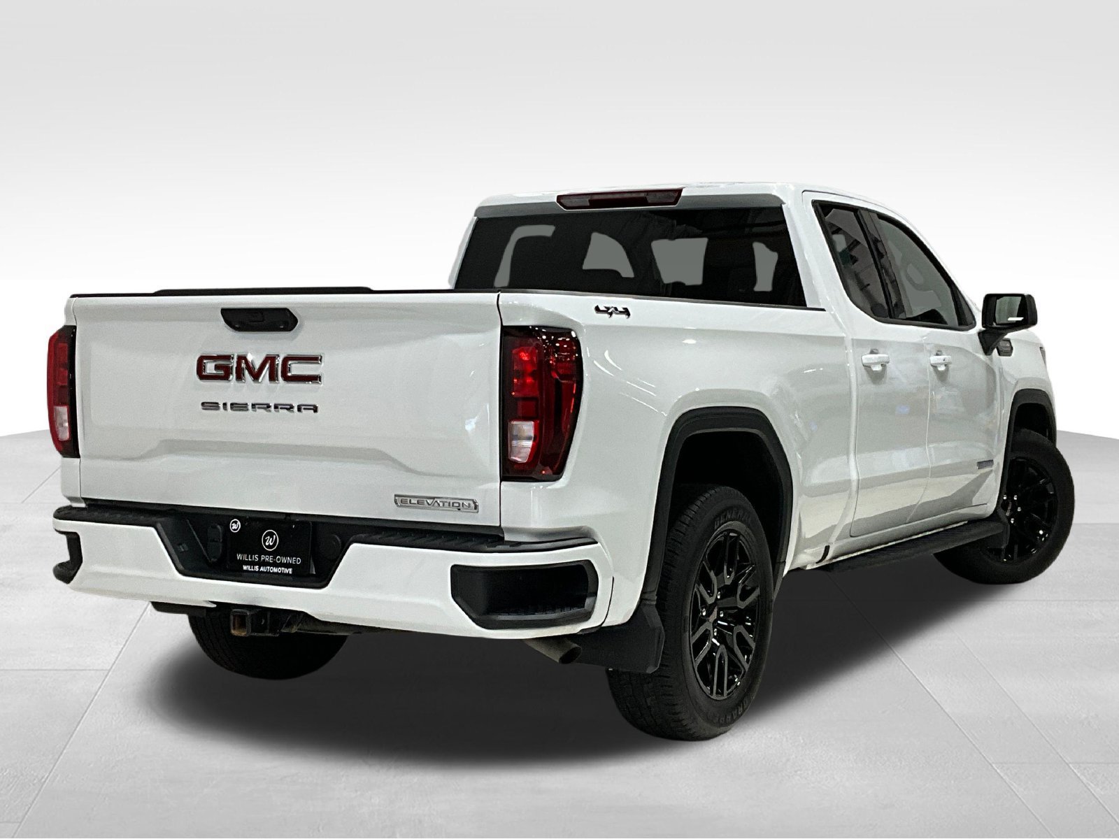 Used 2025 GMC Sierra 1500 Elevation AWD/4WD image 4