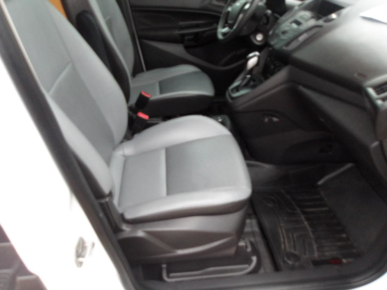 Used 2017 Ford Transit Connect XL FWD image 9