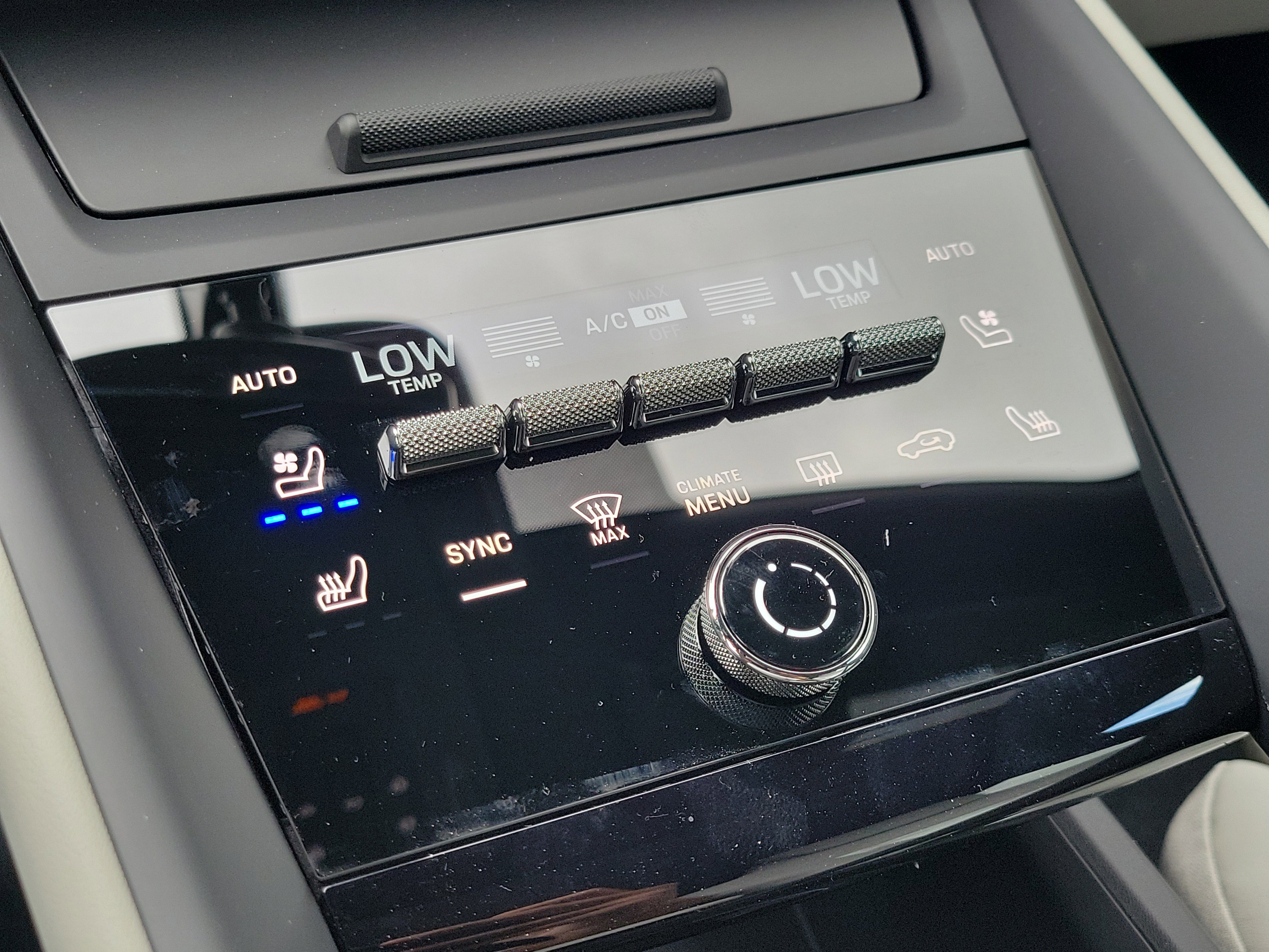 New 2026 Porsche Macan Electric image 29