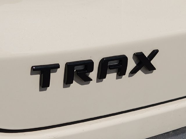 New 2026 Chevrolet Trax RS w/ Sunroof Package FWD image 11