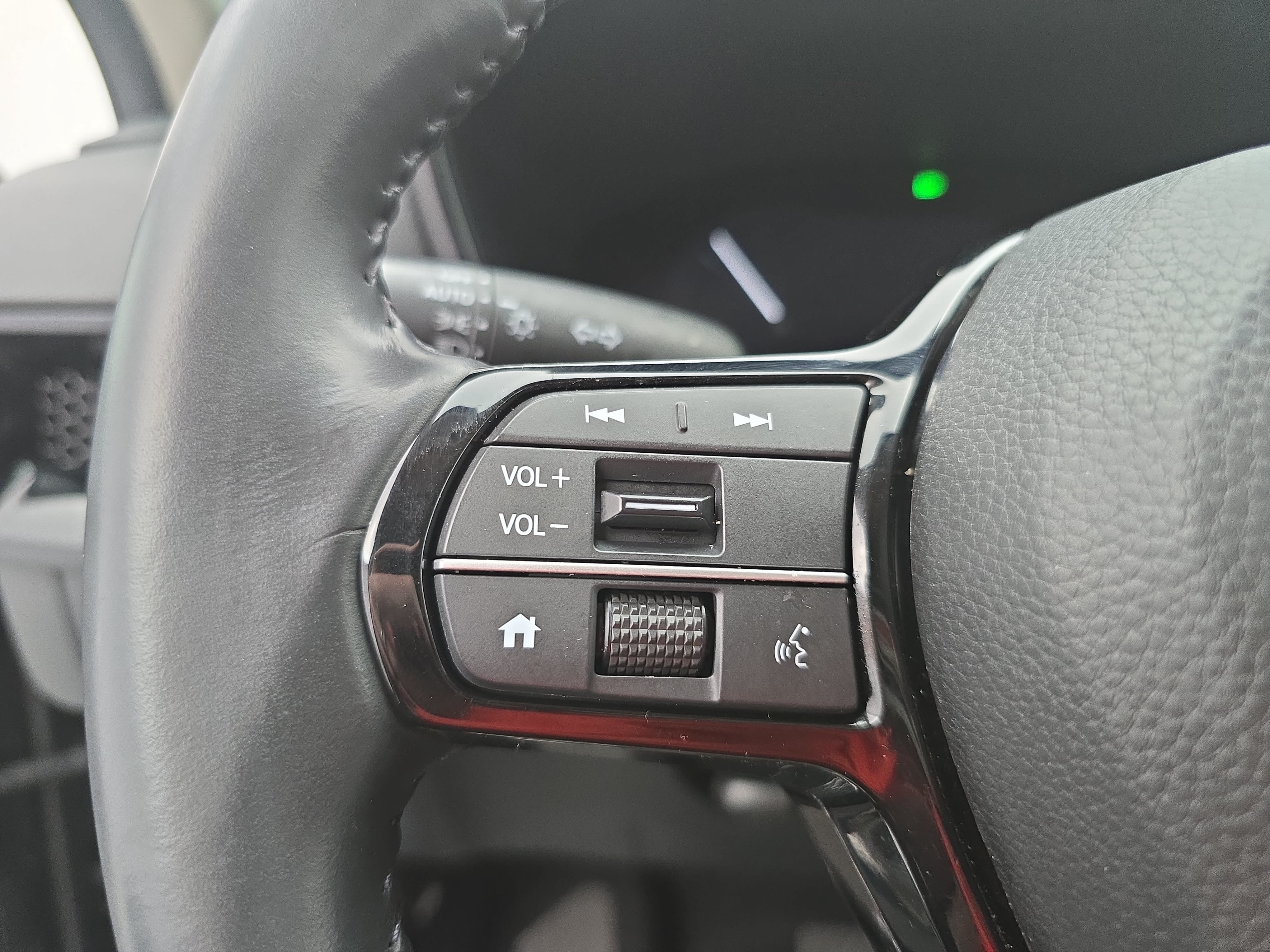 Used 2024 Honda CR-V EX-L image 17