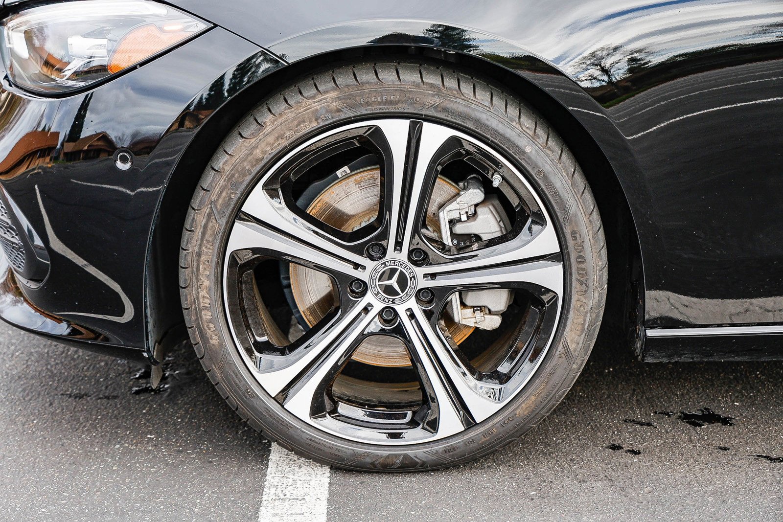 Certified 2025 Mercedes-Benz C 300 Sedan image 9