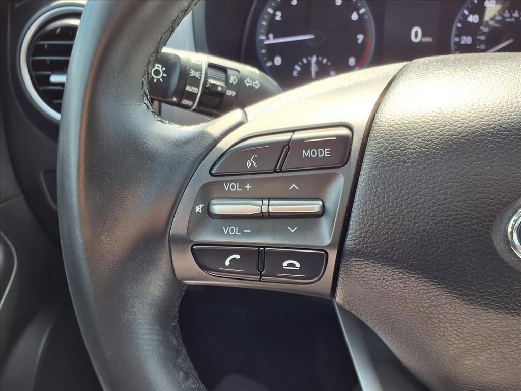 Used 2021 Hyundai Kona Limited FWD image 16