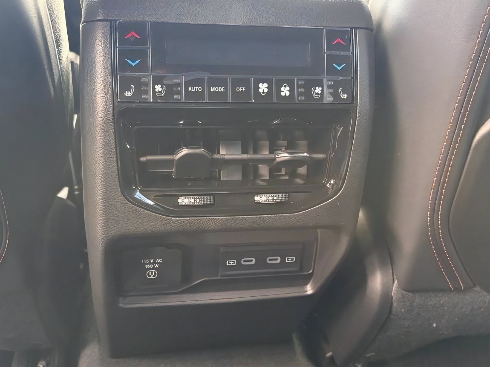 New 2027 Jeep Grand Cherokee Summit AWD/4WD image 13