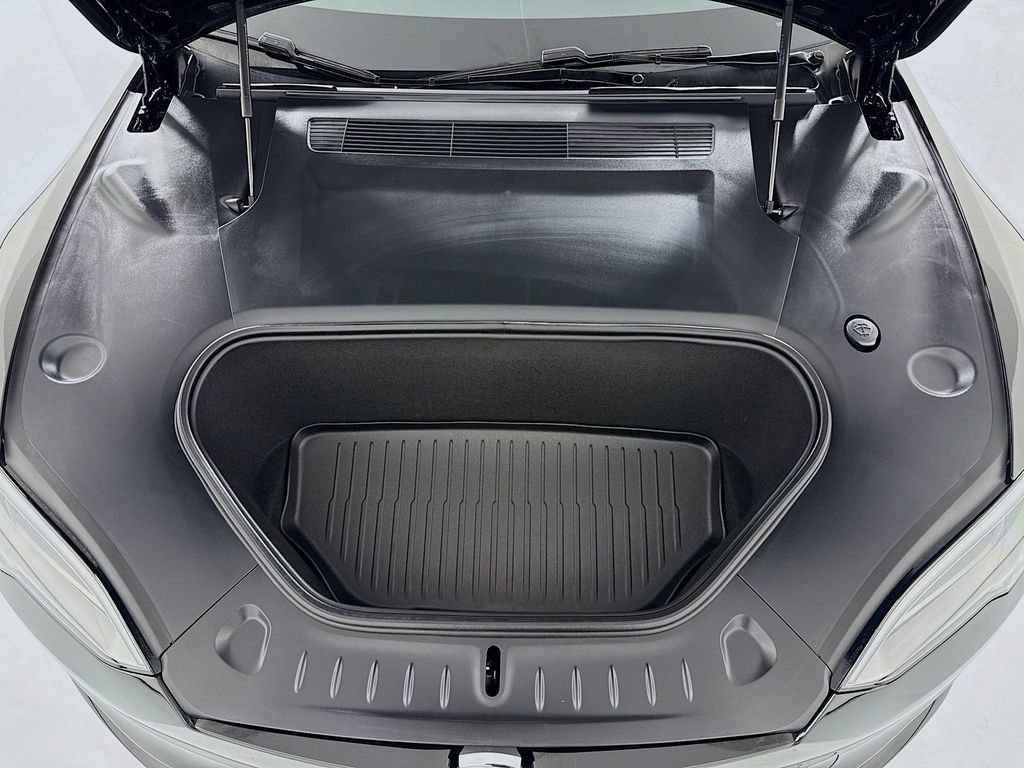 Used 2023 Tesla Model S Standard Range image 30