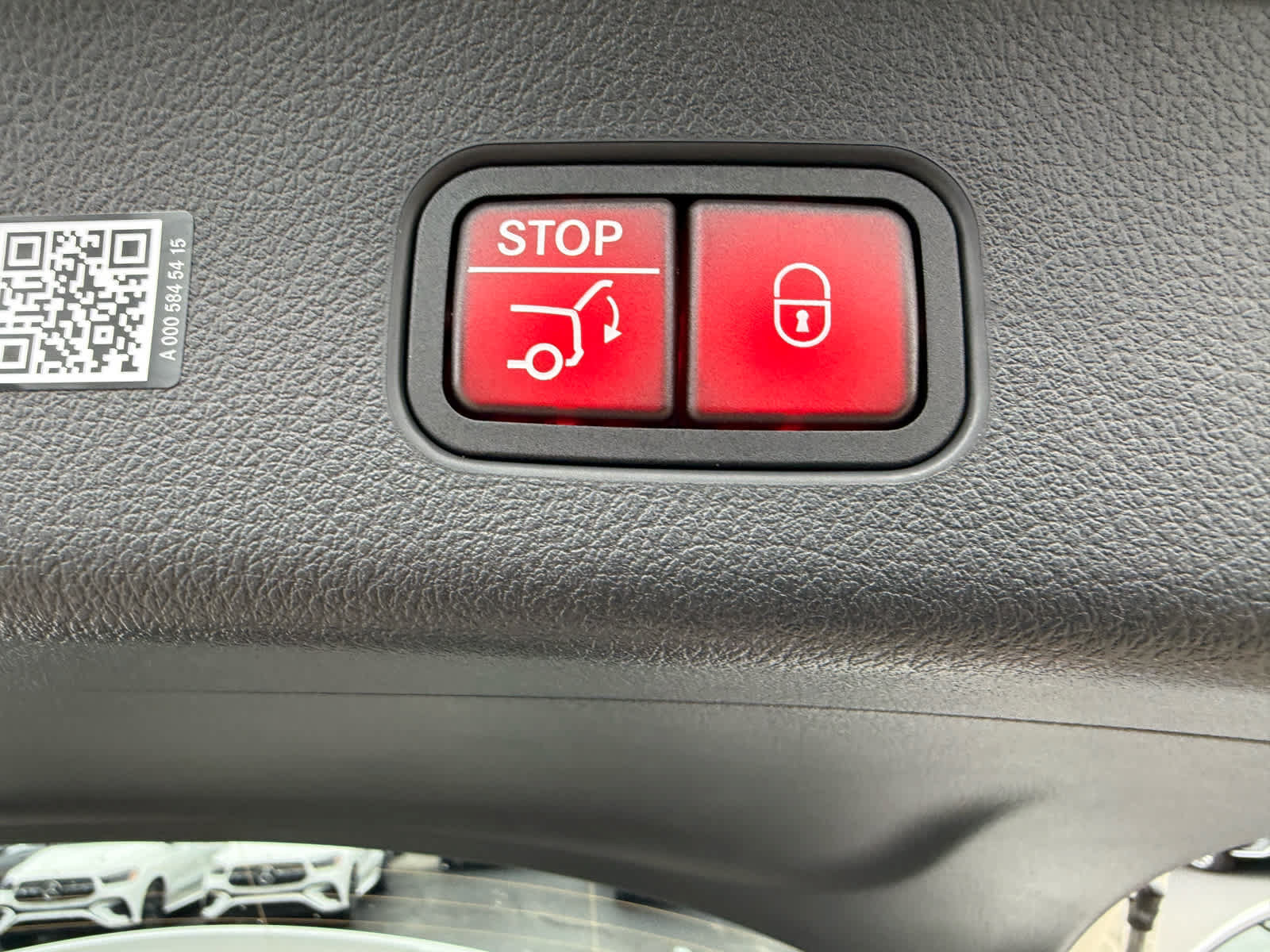 Used 2026 Mercedes-Benz GLC 300 4MATIC image 36
