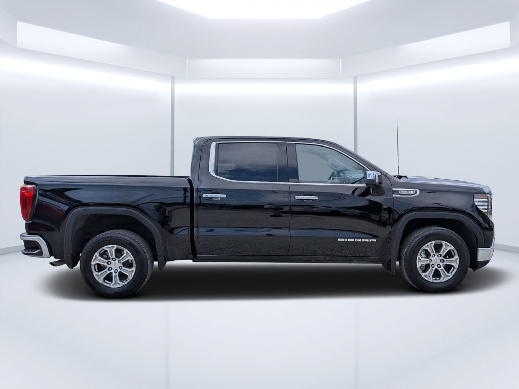 Used 2025 GMC Sierra 1500 SLT RWD image 2