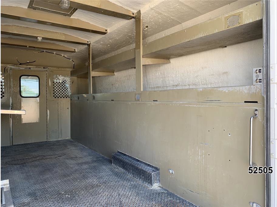 Used 2013 Ford E-450 and Econoline 450 Super Duty w/ PWR Locks & Windows Group RWD image 10