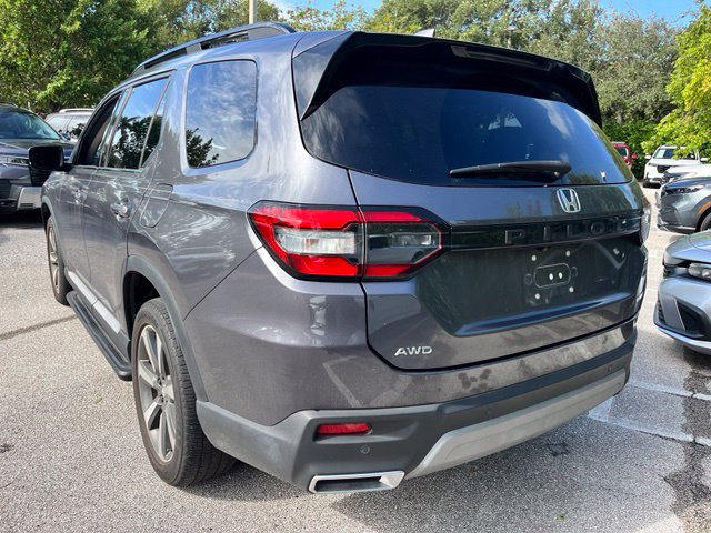 Used 2025 Honda Pilot Elite image 4