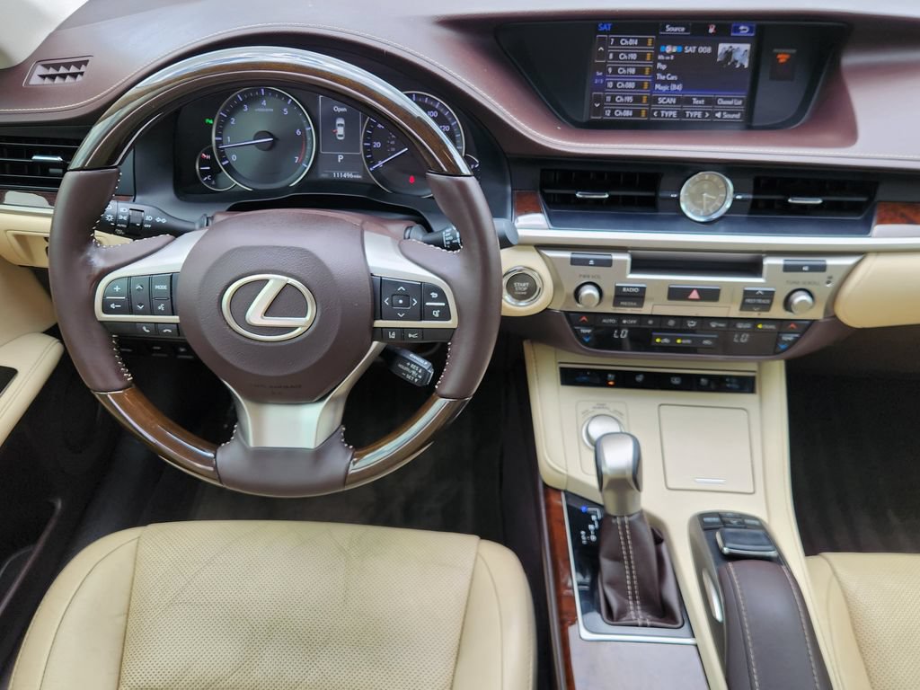 Used 2016 Lexus ES 350 w/ Luxury Package w/Wood Trim FWD image 27