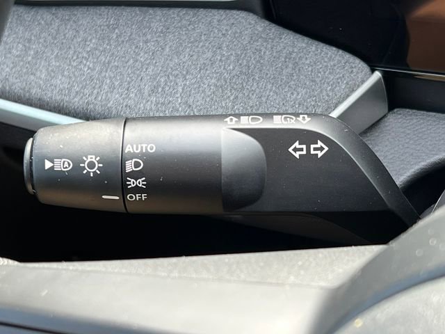 New 2026 Nissan Kicks SV w/ SV Premium Package image 12