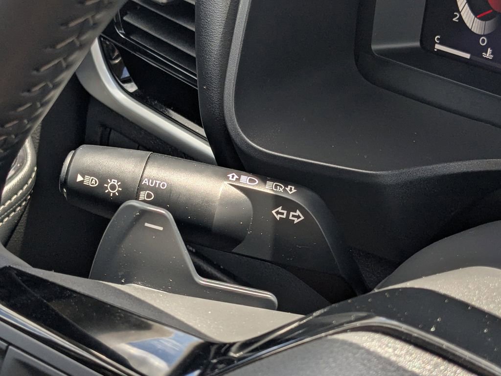 Used 2026 Nissan Rogue SL AWD/4WD image 25